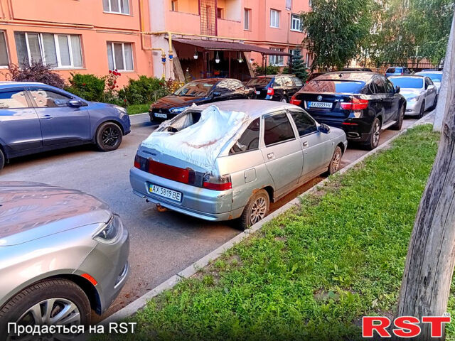 Серый ВАЗ 2112, объемом двигателя 1.6 л и пробегом 300 тыс. км за 1000 $, фото 3 на Automoto.ua