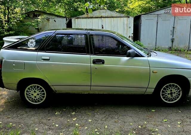 Серый ВАЗ 2112, объемом двигателя 1.6 л и пробегом 206 тыс. км за 999 $, фото 5 на Automoto.ua