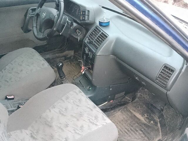 Серый ВАЗ 2112, объемом двигателя 1 л и пробегом 165 тыс. км за 1600 $, фото 4 на Automoto.ua