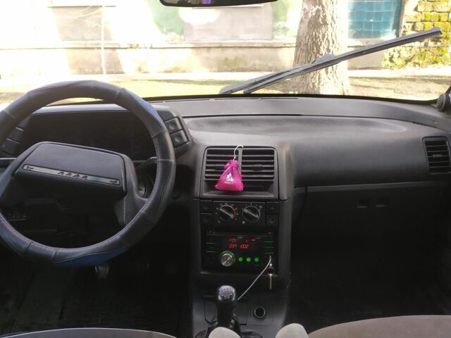 Серый ВАЗ 2112, объемом двигателя 1.6 л и пробегом 343 тыс. км за 1055 $, фото 6 на Automoto.ua