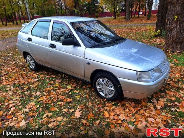 Серый ВАЗ 2112, объемом двигателя 1.6 л и пробегом 210 тыс. км за 3200 $, фото 1 на Automoto.ua