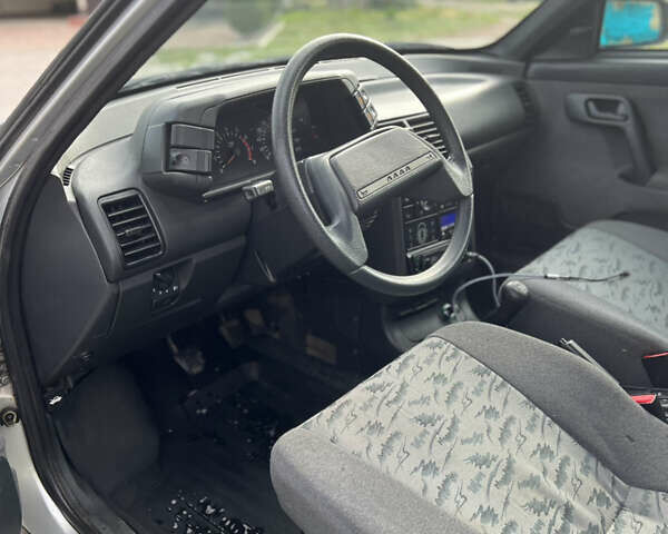 Серый ВАЗ 2112, объемом двигателя 1.6 л и пробегом 76 тыс. км за 3100 $, фото 9 на Automoto.ua