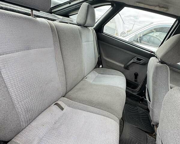 Серый ВАЗ 2112, объемом двигателя 1.6 л и пробегом 186 тыс. км за 2800 $, фото 9 на Automoto.ua