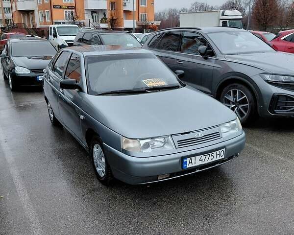 Серый ВАЗ 2112, объемом двигателя 1.6 л и пробегом 185 тыс. км за 1750 $, фото 1 на Automoto.ua