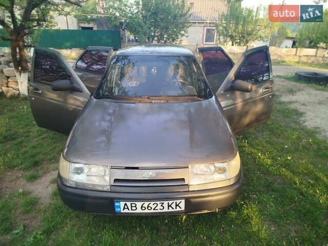 Серый ВАЗ 2112, объемом двигателя 1.6 л и пробегом 210 тыс. км за 2299 $, фото 1 на Automoto.ua