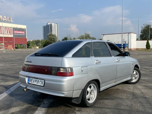 Сірий ВАЗ 2112, об'ємом двигуна 1.6 л та пробігом 270 тис. км за 1605 $, фото 3 на Automoto.ua