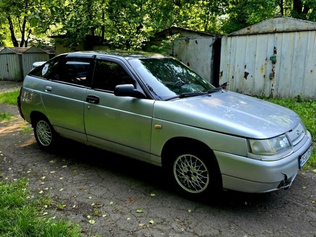 Серый ВАЗ 2112, объемом двигателя 1.6 л и пробегом 250 тыс. км за 950 $, фото 6 на Automoto.ua