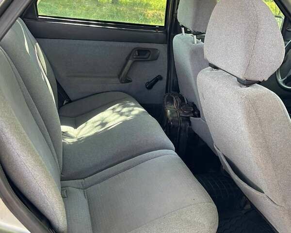 Серый ВАЗ 2112, объемом двигателя 1.6 л и пробегом 150 тыс. км за 1900 $, фото 15 на Automoto.ua