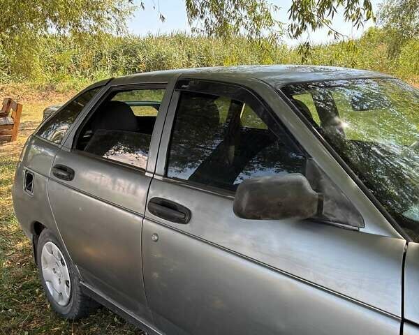 Серый ВАЗ 2112, объемом двигателя 1.6 л и пробегом 150 тыс. км за 1900 $, фото 9 на Automoto.ua