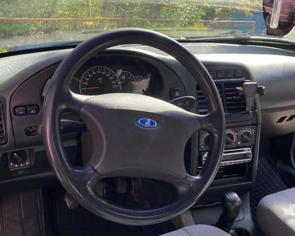 Серый ВАЗ 2112, объемом двигателя 1.6 л и пробегом 225 тыс. км за 2400 $, фото 4 на Automoto.ua