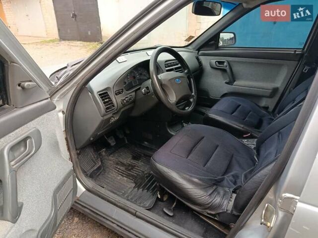 ВАЗ 2112 2008 в Кривом Роге на Automoto.ua Серый ВАЗ 2112, объемом двигателя 1.6 л и пробегом 178 тыс. км за 1850 $, фото 21 на Automoto.ua