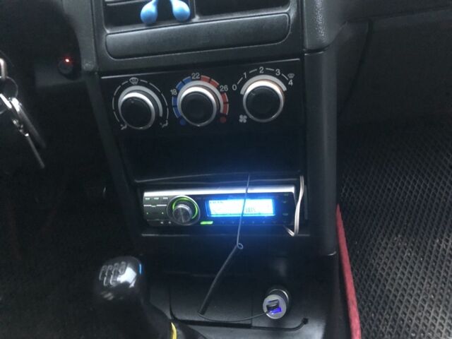 Серый ВАЗ 2112, объемом двигателя 1.6 л и пробегом 260 тыс. км за 2250 $, фото 17 на Automoto.ua