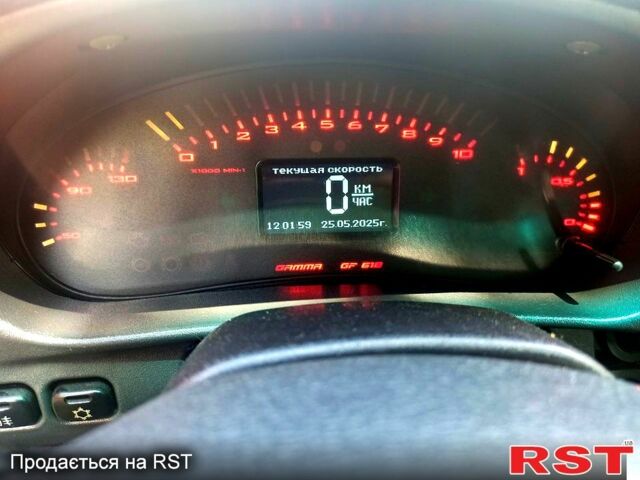 ВАЗ 2112 2008 в Харькове на Automoto.ua Серый ВАЗ 2112, объемом двигателя 1.6 л и пробегом 184 тыс. км за 2100 $, фото 4 на Automoto.ua