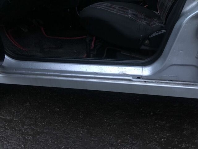 Серый ВАЗ 2112, объемом двигателя 1.6 л и пробегом 260 тыс. км за 2250 $, фото 4 на Automoto.ua