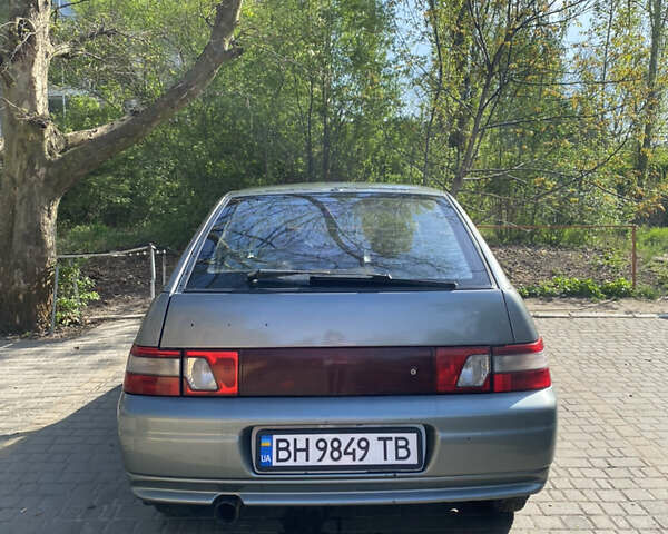 Серый ВАЗ 2112, объемом двигателя 1.6 л и пробегом 225 тыс. км за 2400 $, фото 1 на Automoto.ua