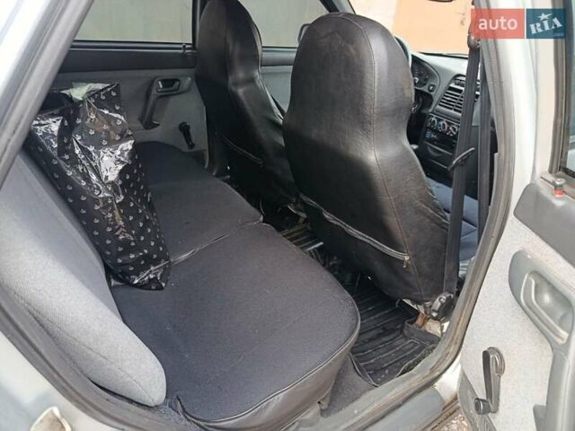 ВАЗ 2112 2008 в Кривом Роге на Automoto.ua Серый ВАЗ 2112, объемом двигателя 1.6 л и пробегом 178 тыс. км за 1850 $, фото 25 на Automoto.ua