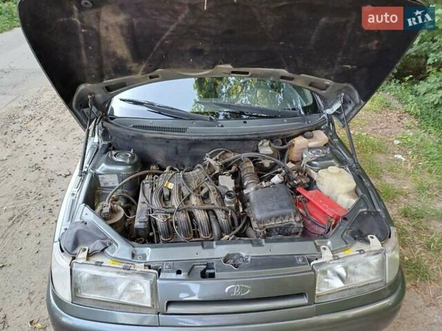 Серый ВАЗ 2112, объемом двигателя 1.6 л и пробегом 280 тыс. км за 2000 $, фото 9 на Automoto.ua