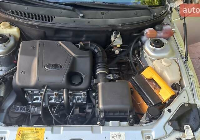 Сірий ВАЗ 2112, об'ємом двигуна 1.6 л та пробігом 225 тис. км за 2200 $, фото 5 на Automoto.ua