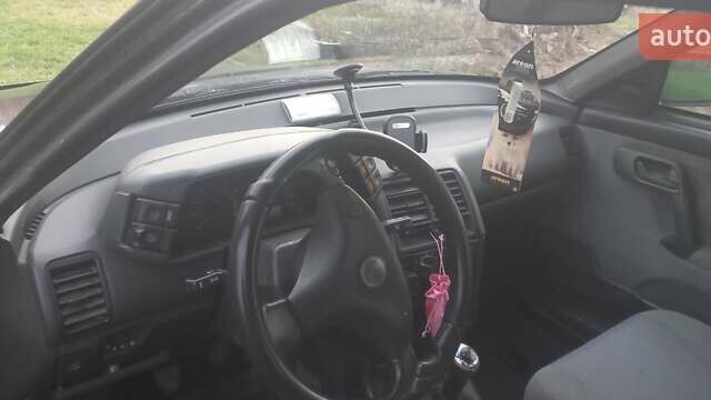 Серый ВАЗ 2112, объемом двигателя 1.6 л и пробегом 220 тыс. км за 2000 $, фото 1 на Automoto.ua