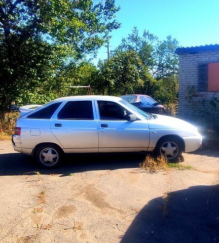 Серый ВАЗ 2112, объемом двигателя 1.6 л и пробегом 275 тыс. км за 1750 $, фото 1 на Automoto.ua