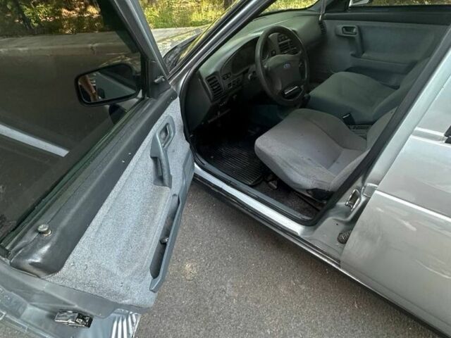 Сірий ВАЗ 2112, об'ємом двигуна 1.6 л та пробігом 100 тис. км за 1800 $, фото 4 на Automoto.ua