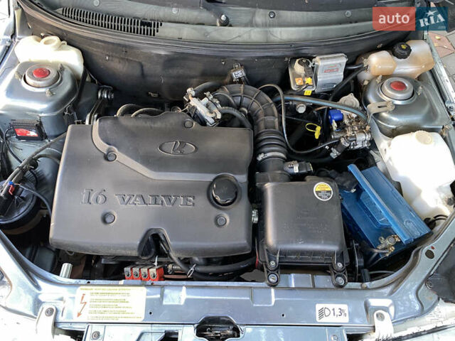 Сірий ВАЗ 2112, об'ємом двигуна 1.6 л та пробігом 190 тис. км за 2700 $, фото 8 на Automoto.ua