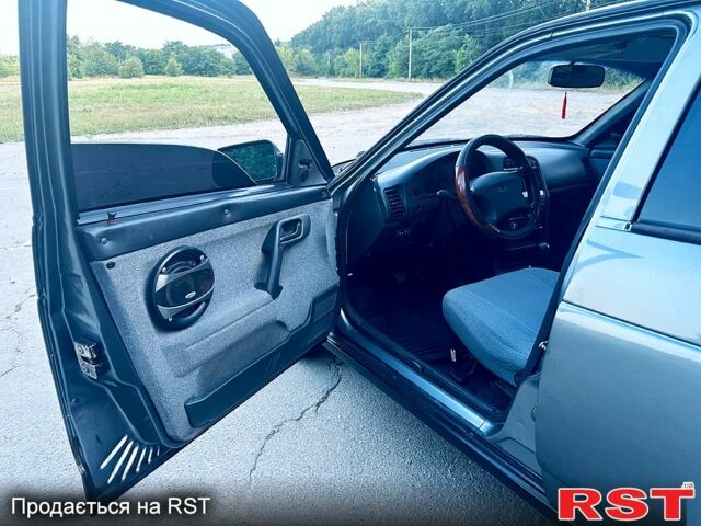 Сірий ВАЗ 2112, об'ємом двигуна 1.6 л та пробігом 181 тис. км за 2400 $, фото 4 на Automoto.ua