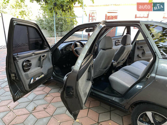 Сірий ВАЗ 2112, об'ємом двигуна 1.6 л та пробігом 190 тис. км за 2700 $, фото 7 на Automoto.ua