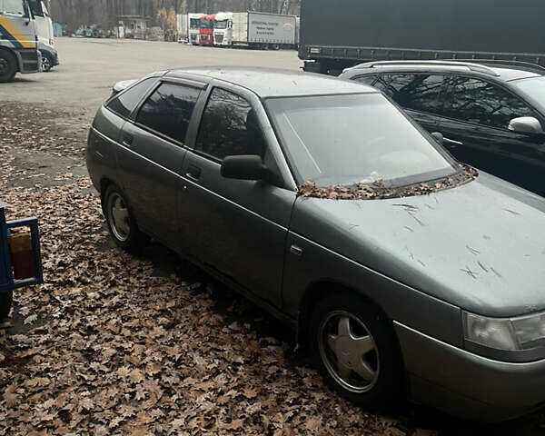 Серый ВАЗ 2112, объемом двигателя 1.6 л и пробегом 495 тыс. км за 1400 $, фото 2 на Automoto.ua