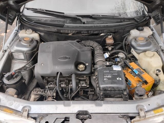 Серый ВАЗ 2112, объемом двигателя 1.6 л и пробегом 232 тыс. км за 2200 $, фото 5 на Automoto.ua