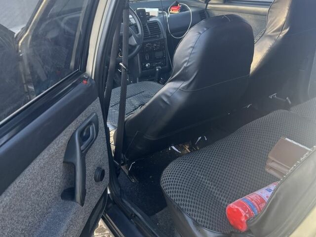 Серый ВАЗ 2112, объемом двигателя 1.6 л и пробегом 126 тыс. км за 2000 $, фото 18 на Automoto.ua