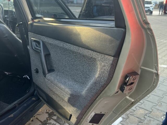 Серый ВАЗ 2112, объемом двигателя 1.6 л и пробегом 126 тыс. км за 2000 $, фото 16 на Automoto.ua