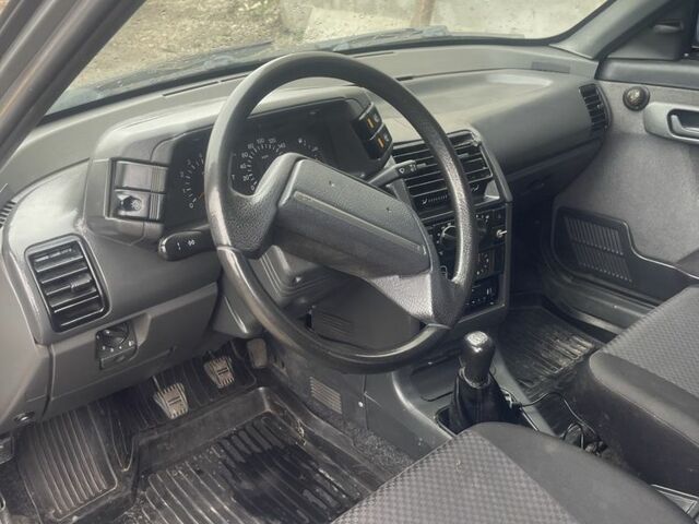 Серый ВАЗ 2112, объемом двигателя 1.6 л и пробегом 160 тыс. км за 1750 $, фото 6 на Automoto.ua