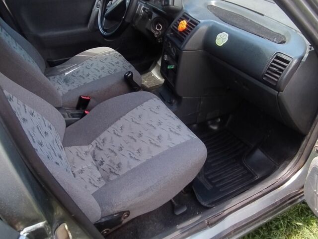Сірий ВАЗ 2112, об'ємом двигуна 1.6 л та пробігом 170 тис. км за 1500 $, фото 6 на Automoto.ua