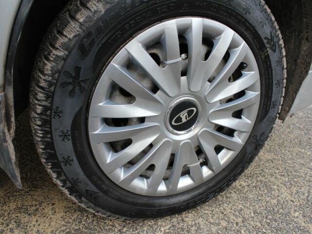 Серый ВАЗ 2112, объемом двигателя 1.6 л и пробегом 188 тыс. км за 1800 $, фото 19 на Automoto.ua