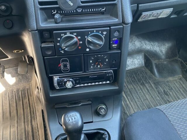 Серый ВАЗ 2112, объемом двигателя 1.6 л и пробегом 121 тыс. км за 2200 $, фото 8 на Automoto.ua