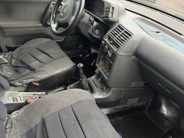 Серый ВАЗ 2112, объемом двигателя 1.6 л и пробегом 195 тыс. км за 1800 $, фото 4 на Automoto.ua