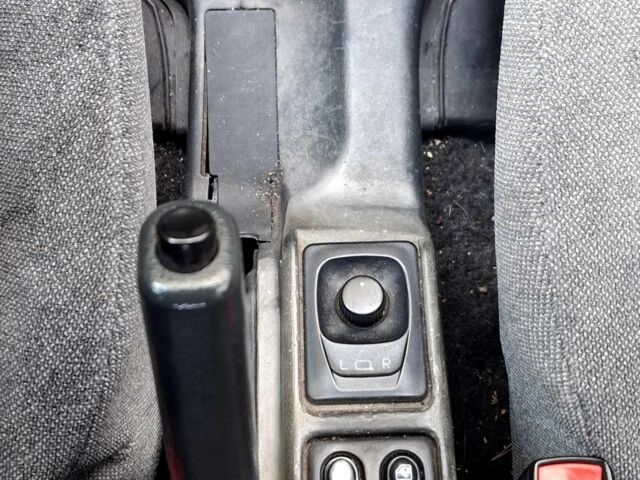 Серый ВАЗ 2112, объемом двигателя 0 л и пробегом 197 тыс. км за 1500 $, фото 4 на Automoto.ua