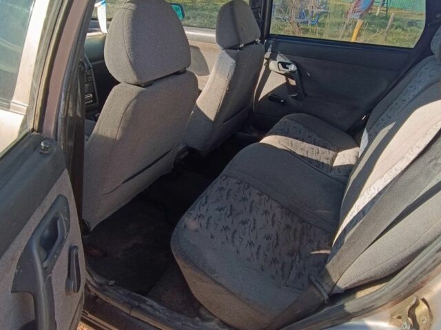ВАЗ 2112 2007 в Городне на Automoto.ua Серый ВАЗ 2112, объемом двигателя 0 л и пробегом 143 тыс. км за 1500 $, фото 8 на Automoto.ua