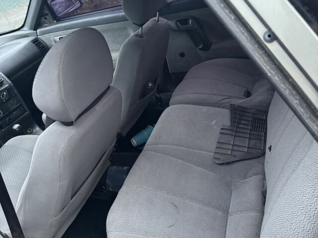 Серый ВАЗ 2112, объемом двигателя 1.5 л и пробегом 200 тыс. км за 950 $, фото 5 на Automoto.ua