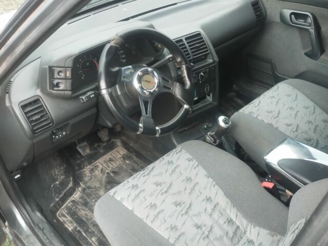 Сірий ВАЗ 2112, об'ємом двигуна 1.6 л та пробігом 125 тис. км за 2500 $, фото 5 на Automoto.ua