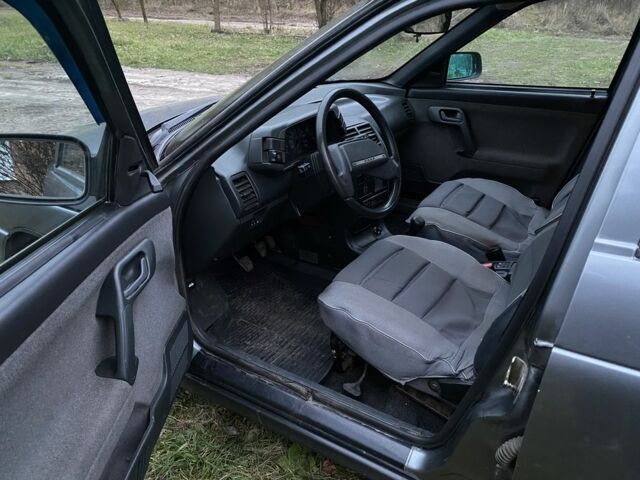 Серый ВАЗ 2112, объемом двигателя 1.5 л и пробегом 200 тыс. км за 1700 $, фото 6 на Automoto.ua