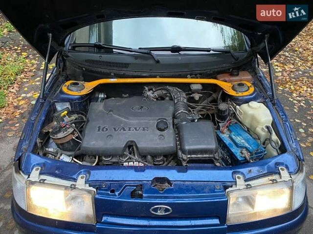 Синий ВАЗ 2112, объемом двигателя 1.6 л и пробегом 300 тыс. км за 2000 $, фото 9 на Automoto.ua