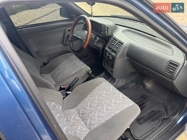 Синій ВАЗ 2112, об'ємом двигуна 1.6 л та пробігом 201 тис. км за 1699 $, фото 23 на Automoto.ua