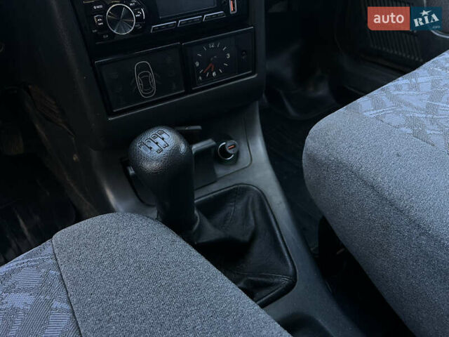 Синій ВАЗ 2112, об'ємом двигуна 1.6 л та пробігом 283 тис. км за 2200 $, фото 21 на Automoto.ua