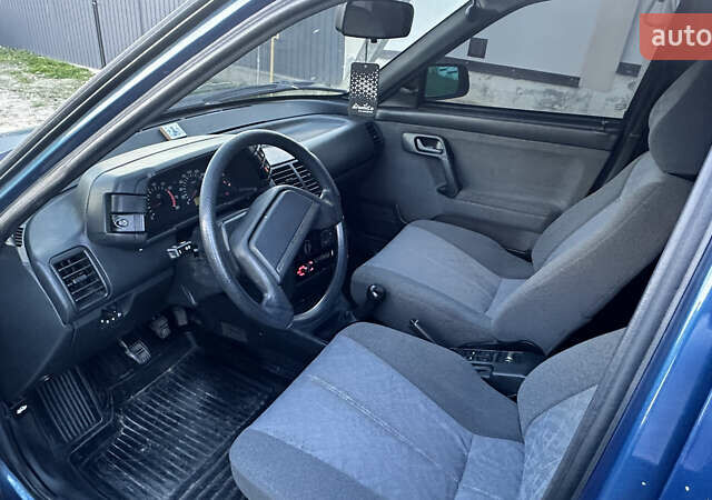 Синій ВАЗ 2112, об'ємом двигуна 1.6 л та пробігом 134 тис. км за 1500 $, фото 9 на Automoto.ua