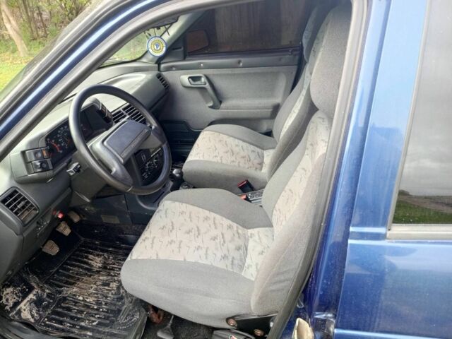 Синий ВАЗ 2112, объемом двигателя 1.6 л и пробегом 200 тыс. км за 1070 $, фото 6 на Automoto.ua