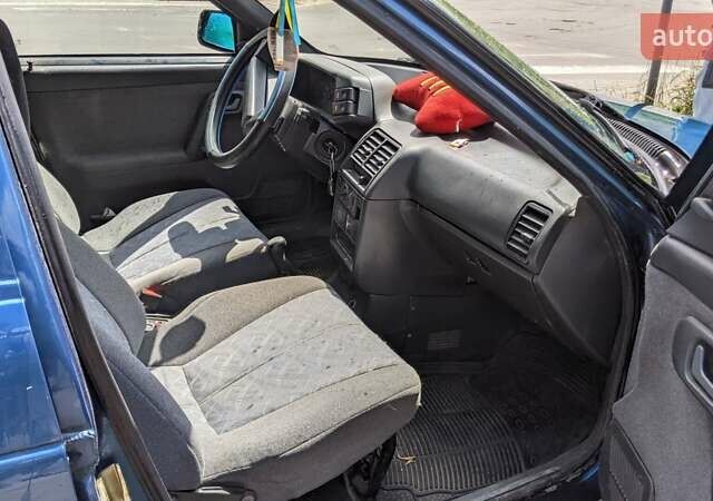 Синий ВАЗ 2112, объемом двигателя 1.6 л и пробегом 147 тыс. км за 1499 $, фото 7 на Automoto.ua