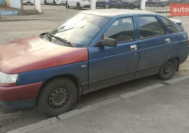 Синий ВАЗ 2112, объемом двигателя 1.6 л и пробегом 210 тыс. км за 1750 $, фото 2 на Automoto.ua
