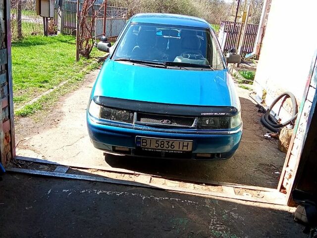 Синий ВАЗ 2112, объемом двигателя 1.6 л и пробегом 180 тыс. км за 2000 $, фото 1 на Automoto.ua